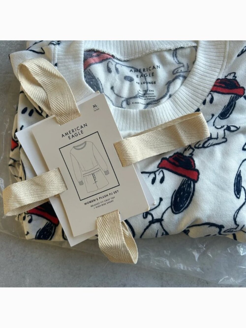 AMERICAN EAGLE x PEANUTS Snoopy Plush PJ Set, XL 16-18 NWT - Picture 5 of 6